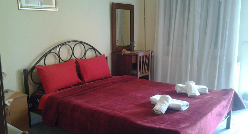 Guesthouse Adonis Káto Loutrákion Buitenkant foto